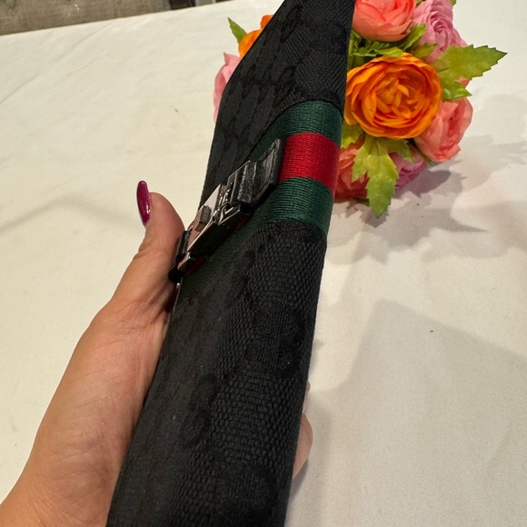 Authentic Gucci wallet - Picture 11 of 13